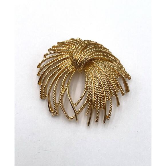 MONET Cordelia Spray Brooch Gold Tone Pin Vintage Estate - Picture 3 of 6